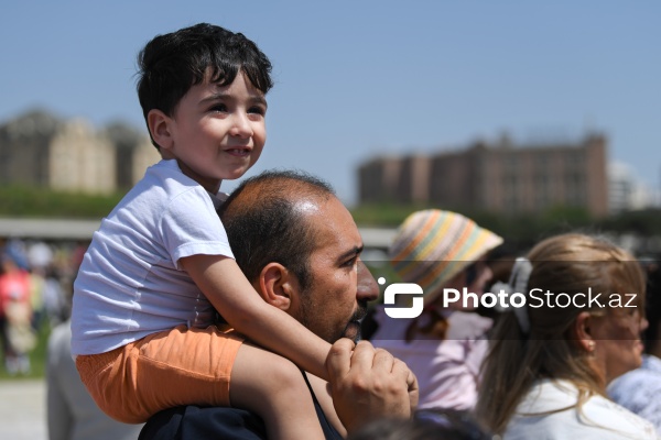 Heydər Əliyev Mərkəzinin parkında təşkil olunan Uşaq festivalı