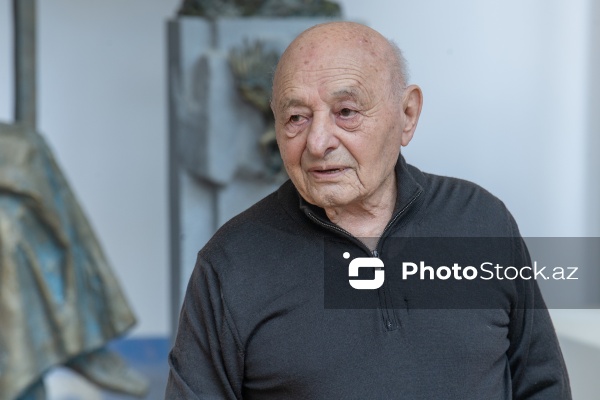 Heykəltaraş, rəssam Ömər Eldarov