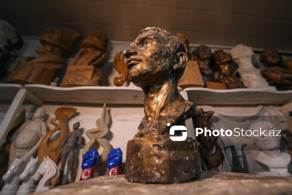 Gənc heykəltaraş Tamerlan Mirzəliyev