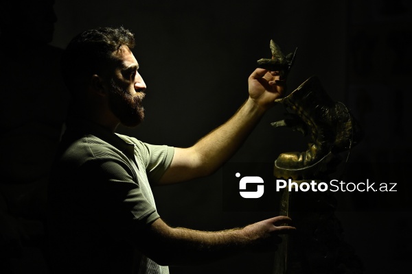 “Zəfər yolu” əsərinin müəllifi, heykəltaraş Cavidan Rəhmətov