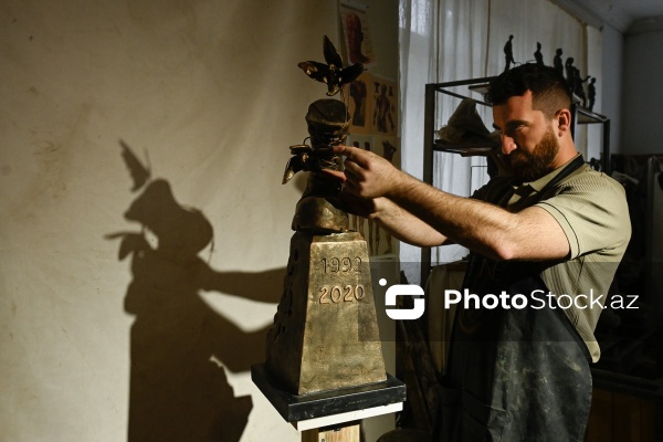 “Zəfər yolu” əsərinin müəllifi, heykəltaraş Cavidan Rəhmətov