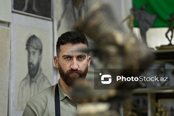 “Zəfər yolu” əsərinin müəllifi, heykəltaraş Cavidan Rəhmətov