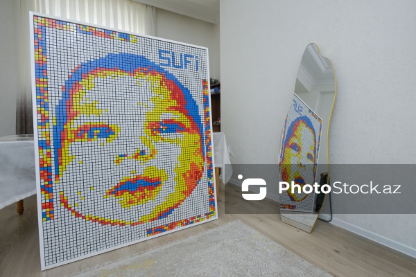 Rubik kubları ilə portretlər hazırlayan Həzrət Məmmədrzayev