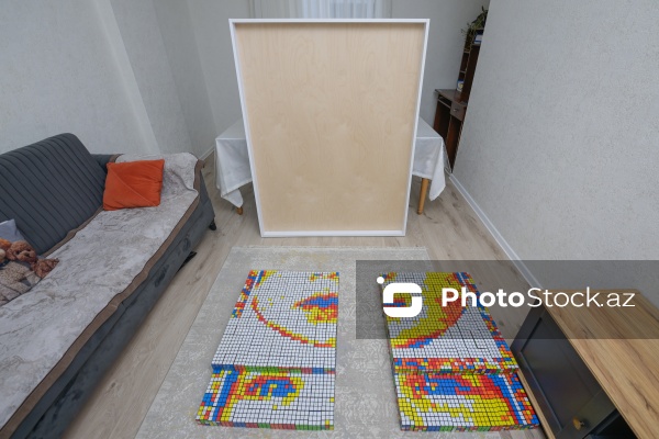 Rubik kubları ilə portretlər hazırlayan Həzrət Məmmədrzayev