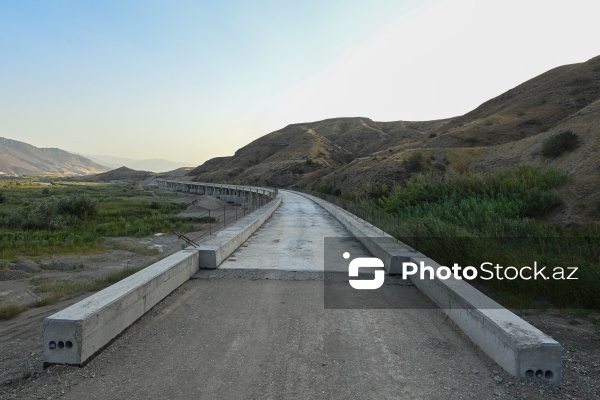 Horadiz-Ağbənd dəmir yolu ilə yüklərin daşınmasına başlanıb