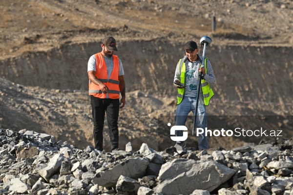 Horadiz-Ağbənd dəmir yolu ilə yüklərin daşınmasına başlanıb
