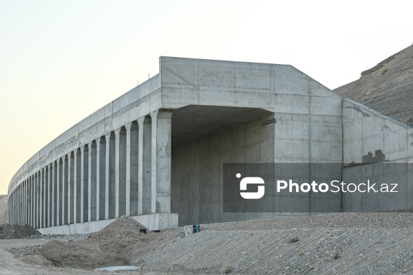Horadiz-Ağbənd dəmir yolu ilə yüklərin daşınmasına başlanıb