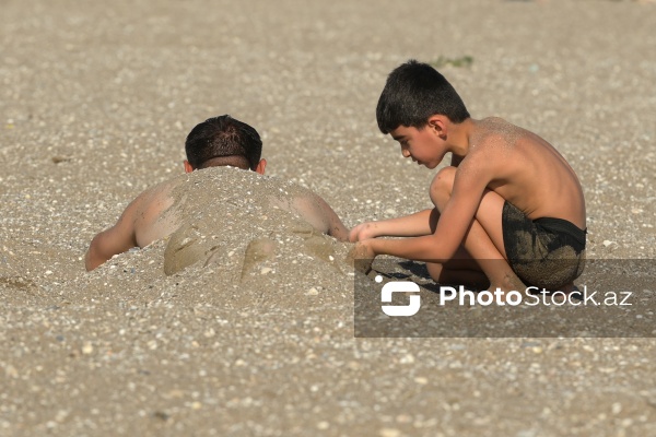 Bakının Hövsan çimərliyi