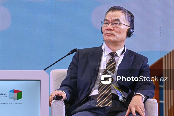 Cao Cinpiao - III Azərbaycan Milli Şəhərsalma Forumunda