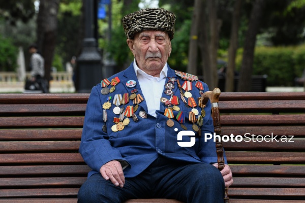 İkinci Dünya müharibəsinin 100 yaşlı veteranı Ağababa İsgəndərov