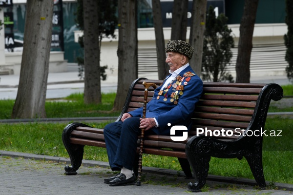 İkinci Dünya müharibəsinin 100 yaşlı veteranı Ağababa İsgəndərov
