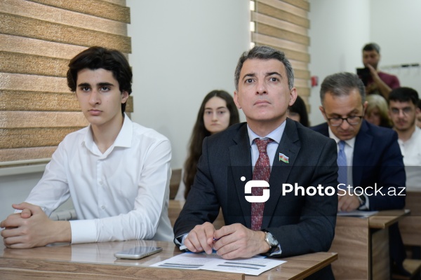İlahiyyat İnstitutunda “Ailə dəyərləri” mövzusunda keçirilən açıq dərs