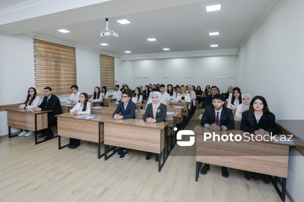 İlahiyyat İnstitutunda “Ailə dəyərləri” mövzusunda keçirilən açıq dərs