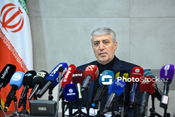 Müctəba Dəmirçilu - Mətbuat konfransında