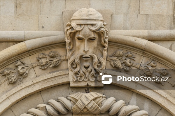 Neft milyonçusu Ağa Musa Nağıyevin tikdirdiyi dəbdəbəli “İsmailiyyə” binası