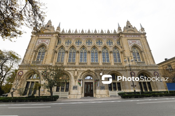 Neft milyonçusu Ağa Musa Nağıyevin tikdirdiyi dəbdəbəli “İsmailiyyə” binası