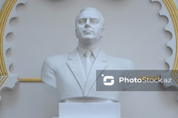 Neft milyonçusu Ağa Musa Nağıyevin tikdirdiyi dəbdəbəli “İsmailiyyə” binası