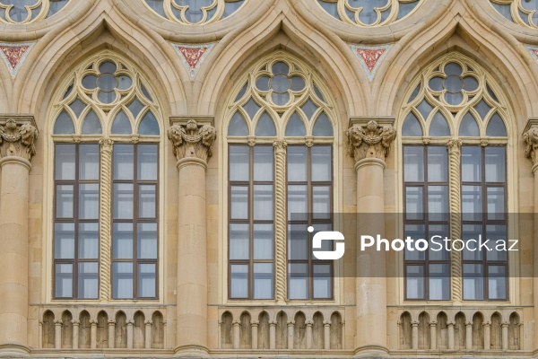 Neft milyonçusu Ağa Musa Nağıyevin tikdirdiyi dəbdəbəli “İsmailiyyə” binası