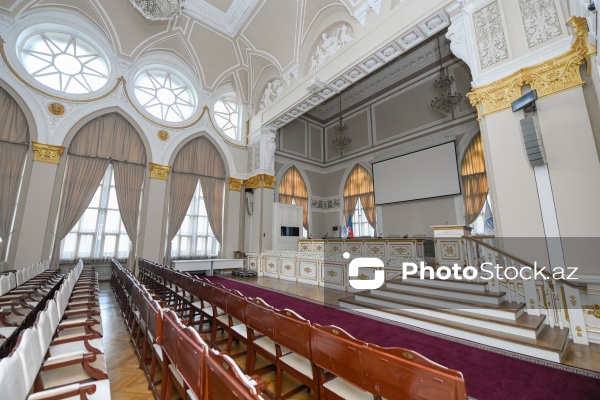 Neft milyonçusu Ağa Musa Nağıyevin tikdirdiyi dəbdəbəli “İsmailiyyə” binası