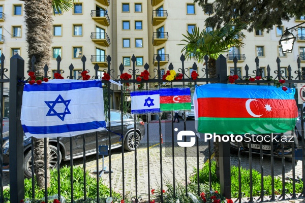 İsrail səfirliyi önündə azərbaycanlıların göstərdiyi dəstək