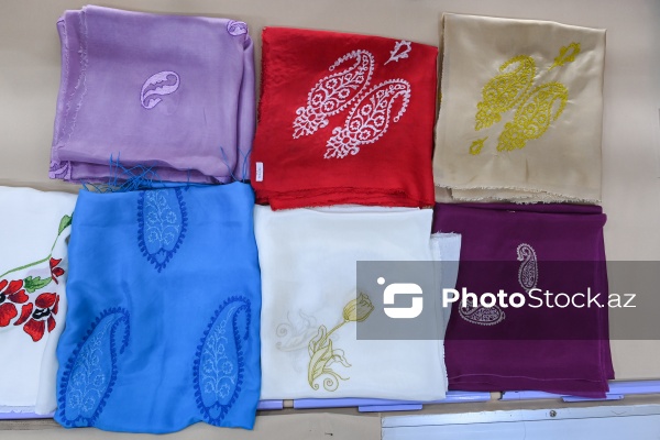 Ənənəvi və müasir üsullarla naxış sənətini yaşadan Kamilə Quliyeva