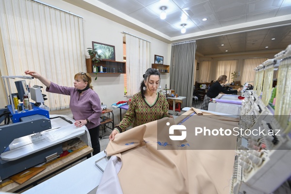 Ənənəvi və müasir üsullarla naxış sənətini yaşadan Kamilə Quliyeva