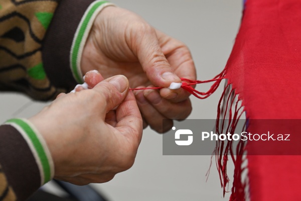 Ənənəvi və müasir üsullarla naxış sənətini yaşadan Kamilə Quliyeva