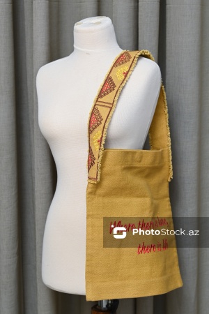 Ənənəvi və müasir üsullarla naxış sənətini yaşadan Kamilə Quliyeva