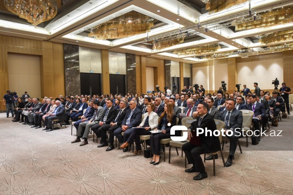 "Katastrofik Risklərə Qarşı Dayanıqlı Maliyyə Sistemi" mövzusunda keçirilən konfrans