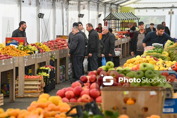 Kənd Təsərrüfatı Nazirliyinin təşkil etdiyi "Mövsüm yarmarkası"