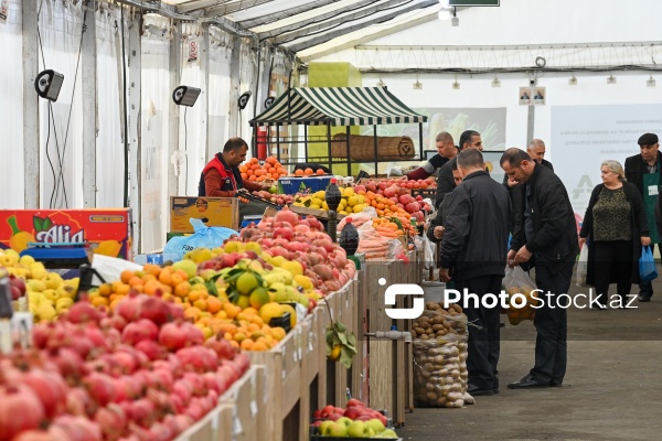 Kənd Təsərrüfatı Nazirliyinin təşkil etdiyi "Mövsüm yarmarkası"