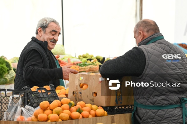 Kənd Təsərrüfatı Nazirliyinin təşkil etdiyi "Mövsüm yarmarkası"
