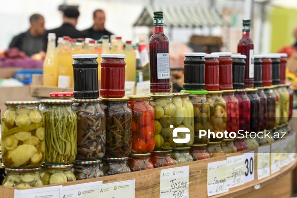 Kənd Təsərrüfatı Nazirliyinin təşkil etdiyi "Mövsüm yarmarkası"