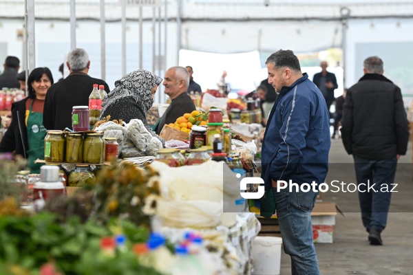 Kənd Təsərrüfatı Nazirliyinin təşkil etdiyi "Mövsüm yarmarkası"