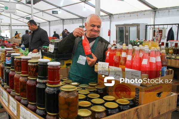 Kənd Təsərrüfatı Nazirliyinin təşkil etdiyi "Mövsüm yarmarkası"