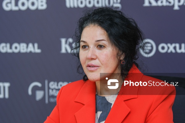 Klinik psixoloq, psixoterapevt və ginekoloq Ester Vavilonskaya