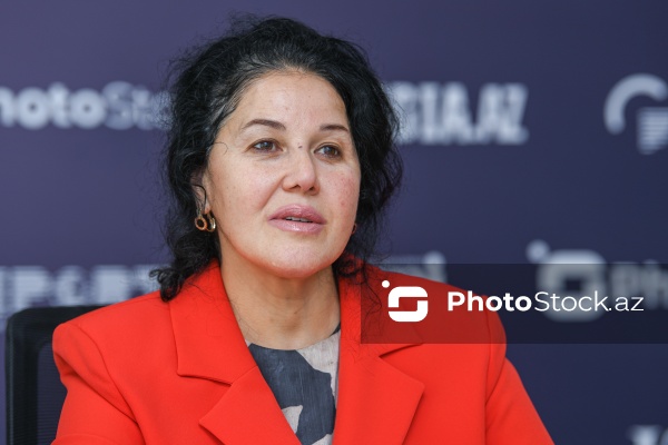 Klinik psixoloq, psixoterapevt və ginekoloq Ester Vavilonskaya