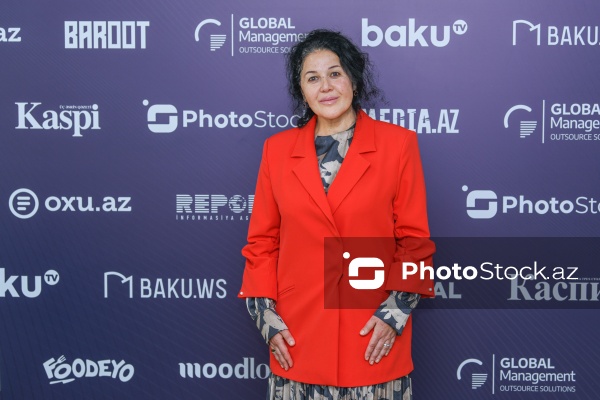 Klinik psixoloq, psixoterapevt və ginekoloq Ester Vavilonskaya