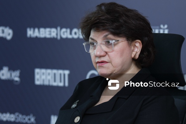 Kolposkopist, mama-ginekoloq Kəmalə Qasımzadə