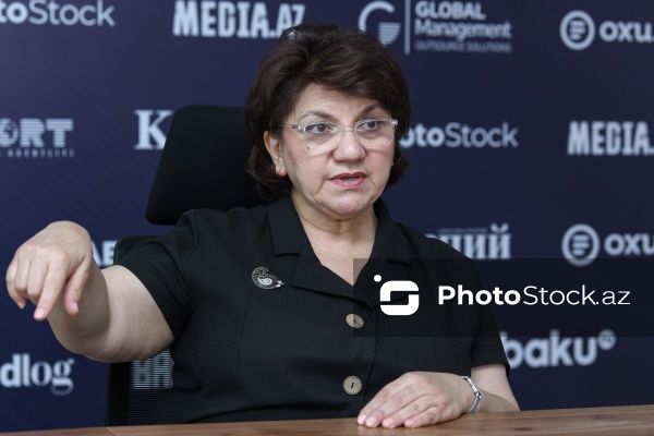 Kolposkopist, mama-ginekoloq Kəmalə Qasımzadə