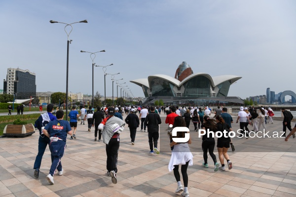"Küləyə qalib gəl" şüarı ilə keçirilən "Bakı Marafonu 2025"