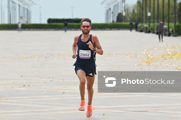"Küləyə qalib gəl" şüarı ilə keçirilən "Bakı Marafonu 2025"