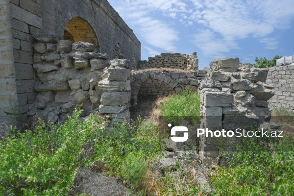 Kürdəxanıda yerləşən qədim məscid