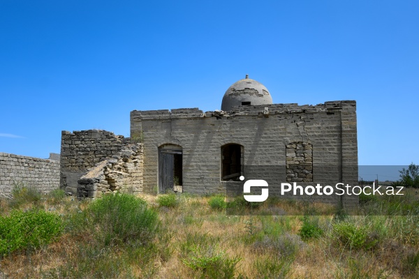 Kürdəxanıda yerləşən qədim məscid