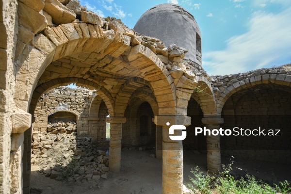 Kürdəxanıda yerləşən qədim məscid