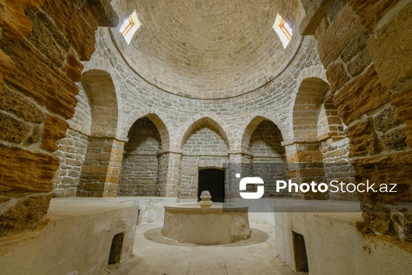 Kürdəxanıda yerləşən XVII əsrə aid Hacı Zeynal hamamı