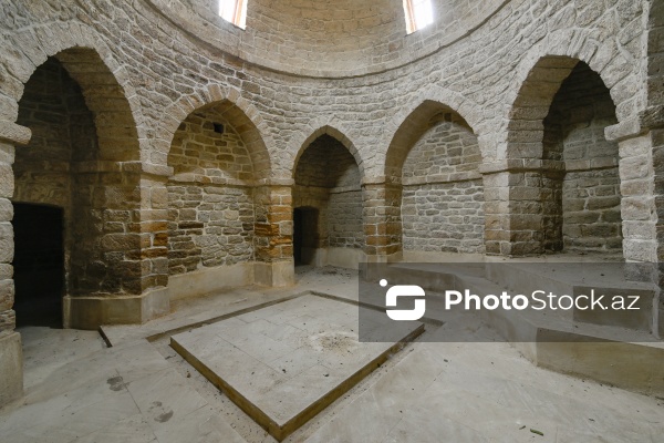 Kürdəxanıda yerləşən XVII əsrə aid Hacı Zeynal hamamı