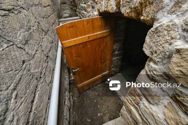 Kürdəxanıda yerləşən XVII əsrə aid Hacı Zeynal hamamı