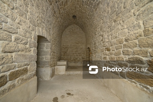 Kürdəxanıda yerləşən XVII əsrə aid Hacı Zeynal hamamı