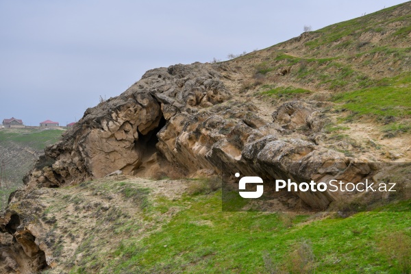 Məhəmmədi kəndində qədim yaşayış məskəni - Qurd yuvası mağarası